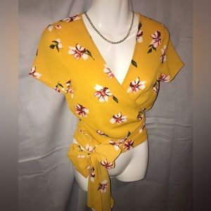 Soprano: Floral Cross Body Top